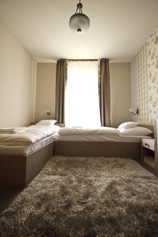 Tok-Jo Vendeghaz Hotel Goncruszka Room photo